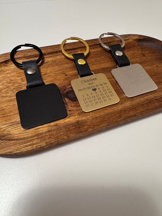 Personalisierter Schlüsselanhänger mit Gravur – Kalender, Namen & Datum – Geschenk für Paare, Jahrestag, Hochzeit, Partner